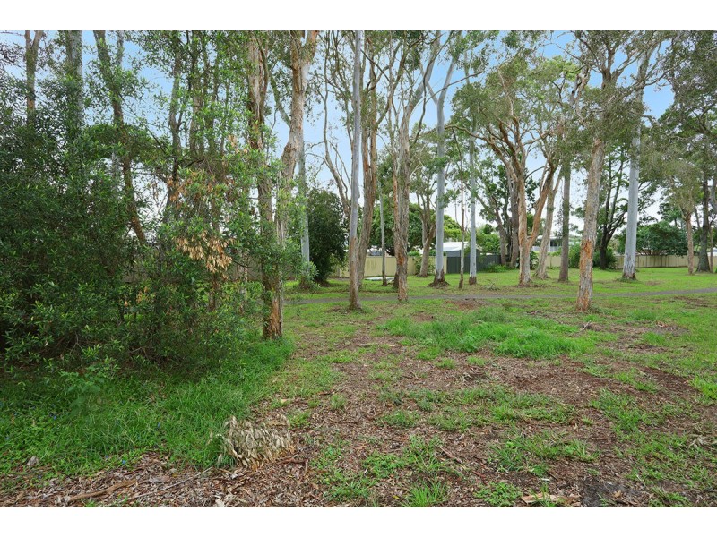 2/20 Eurimbula Court, Paradise Point QLD 4216