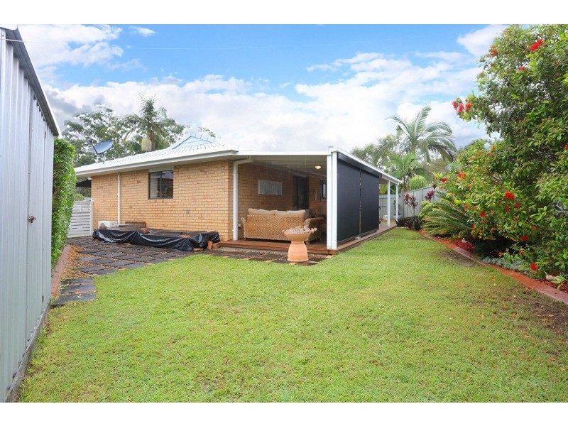2/11 Eurimbula Court, Paradise Point QLD 4216