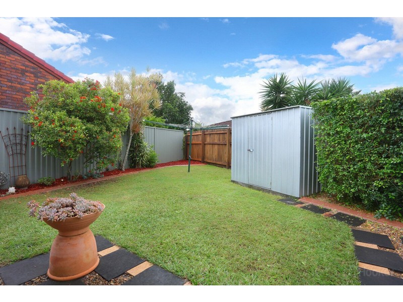 2/11 Eurimbula Court, Paradise Point QLD 4216