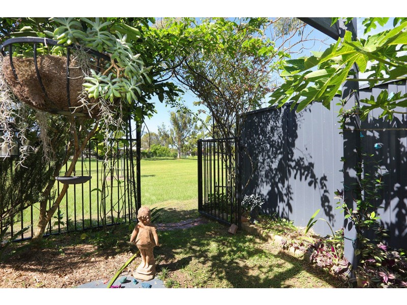 1/75 Kangaroo Avenue, Coombabah QLD 4216