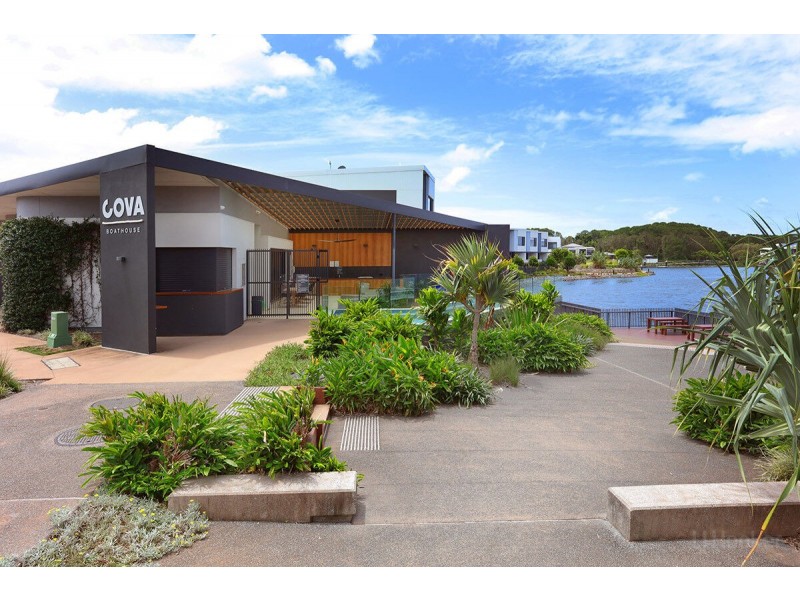 102 North Quay Circuit, Hope Island QLD 4212