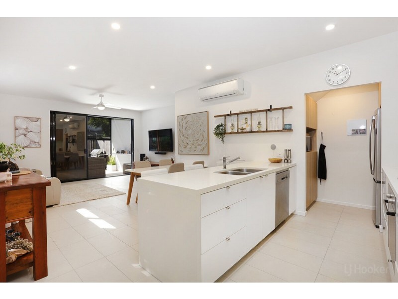 102 North Quay Circuit, Hope Island QLD 4212