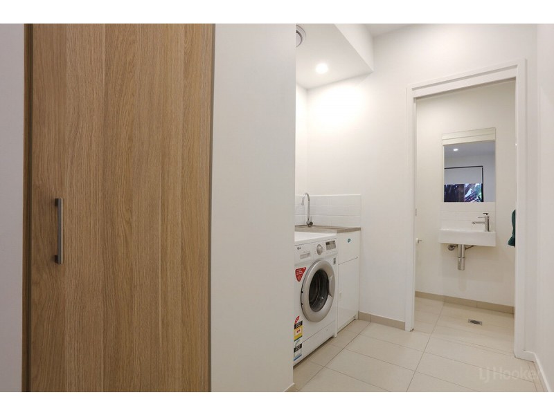 102 North Quay Circuit, Hope Island QLD 4212