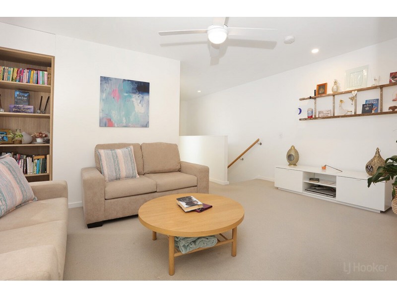 102 North Quay Circuit, Hope Island QLD 4212