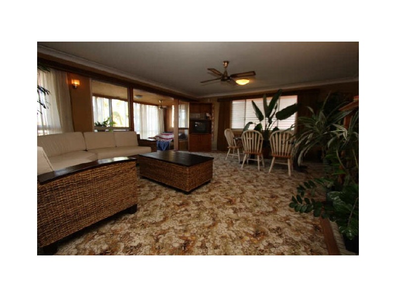 Paradise Point QLD 4216