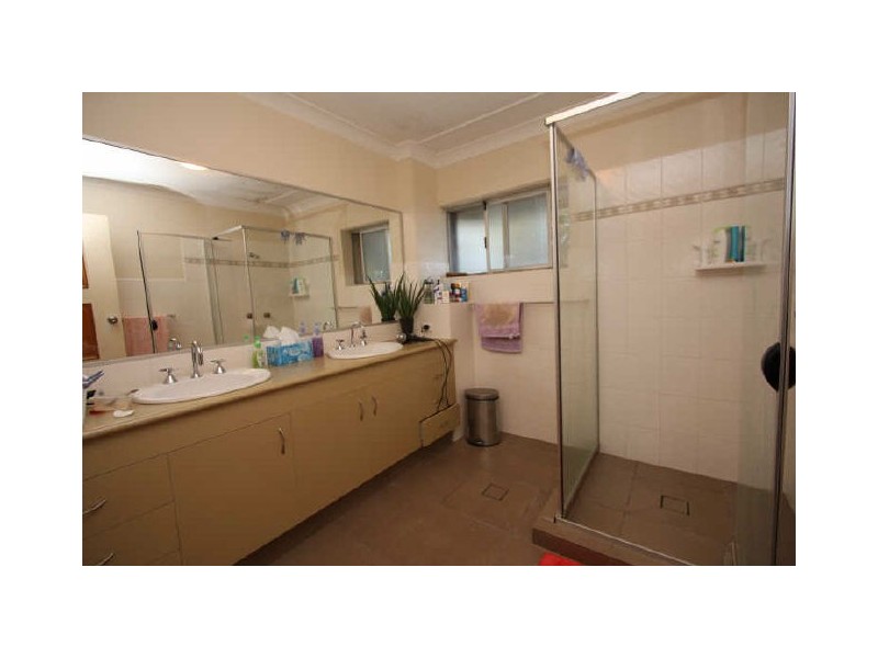 Paradise Point QLD 4216