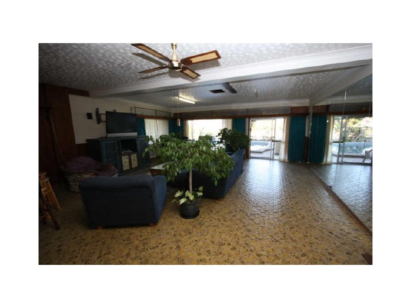 Paradise Point QLD 4216