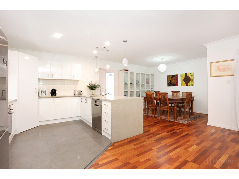 117 Sheehan Avenue, Hope Island QLD 4212