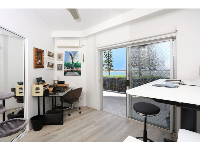 1A/522 Marine Parade, Biggera Waters QLD 4216
