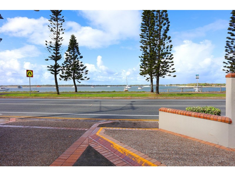 1A/522 Marine Parade, Biggera Waters QLD 4216