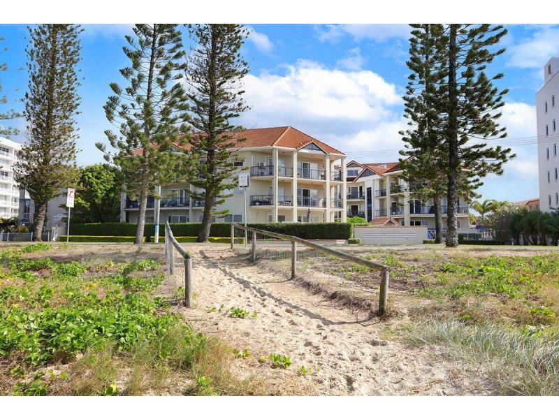 1A/522 Marine Parade, Biggera Waters QLD 4216