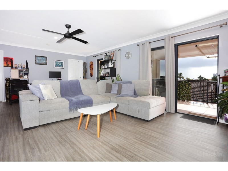 8/31 Middle Street, Labrador QLD 4215