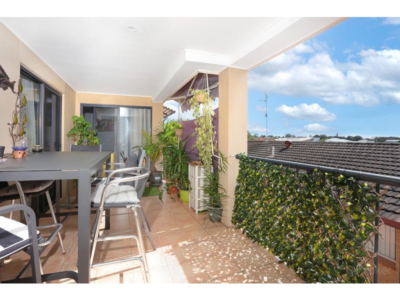 8/31 Middle Street, Labrador QLD 4215