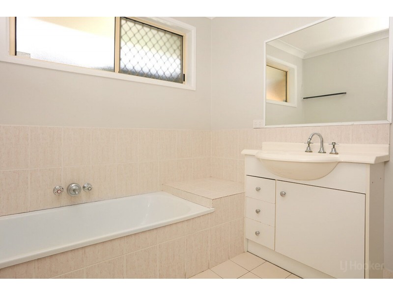 9 Numbat Court, Coombabah QLD 4216