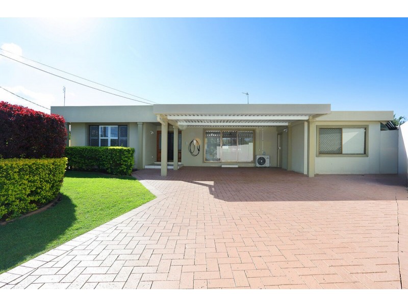 11 Topaz Court, Hollywell QLD 4216