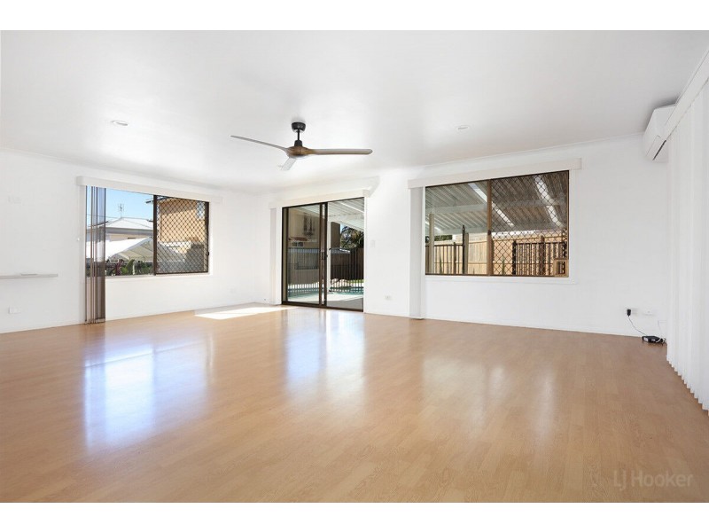 11 Topaz Court, Hollywell QLD 4216