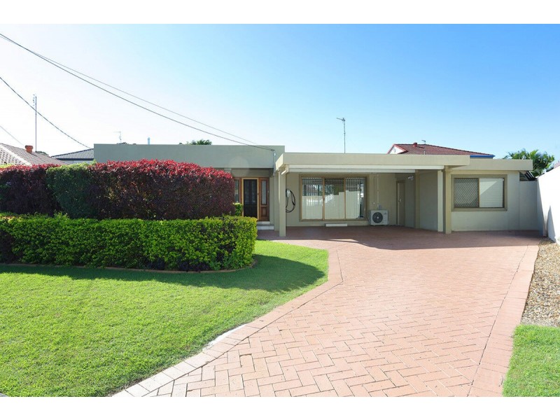 11 Topaz Court, Hollywell QLD 4216