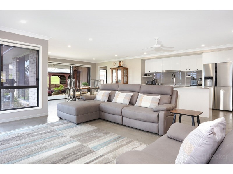 97-101 Weatherly Drive, Jimboomba QLD 4280