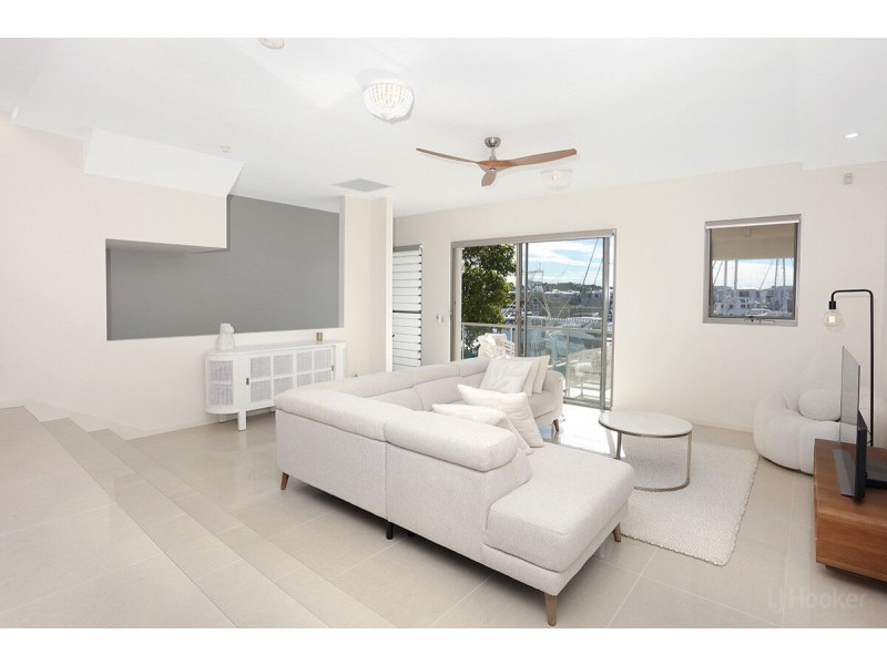 102 John Lund Drive, Hope Island QLD 4212