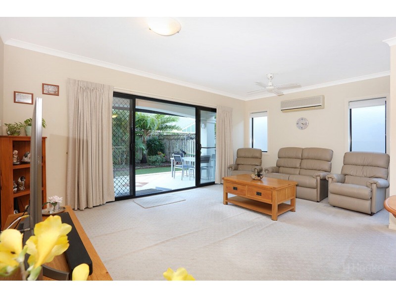 84/76 Bayview Street, Runaway Bay QLD 4216