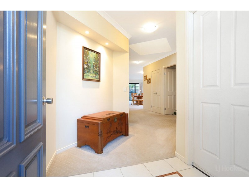 84/76 Bayview Street, Runaway Bay QLD 4216