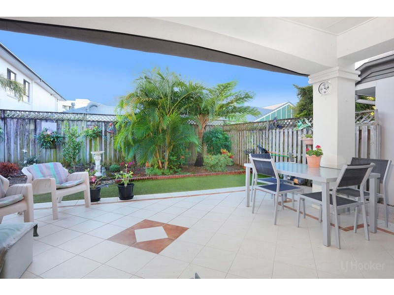 84/76 Bayview Street, Runaway Bay QLD 4216
