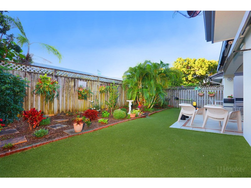 84/76 Bayview Street, Runaway Bay QLD 4216