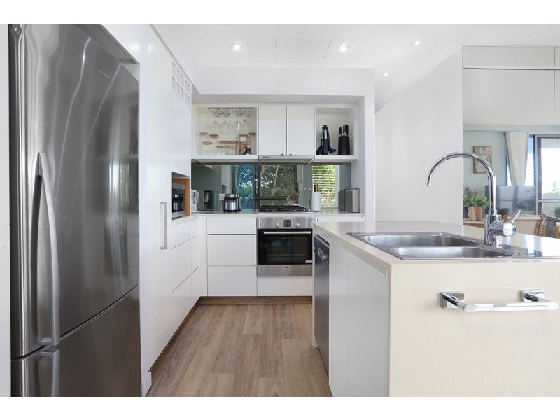 1006/438 Marine Parade, Biggera Waters QLD 4216