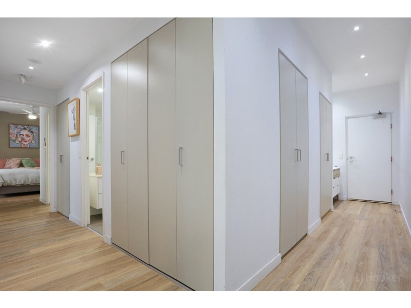 1006/438 Marine Parade, Biggera Waters QLD 4216