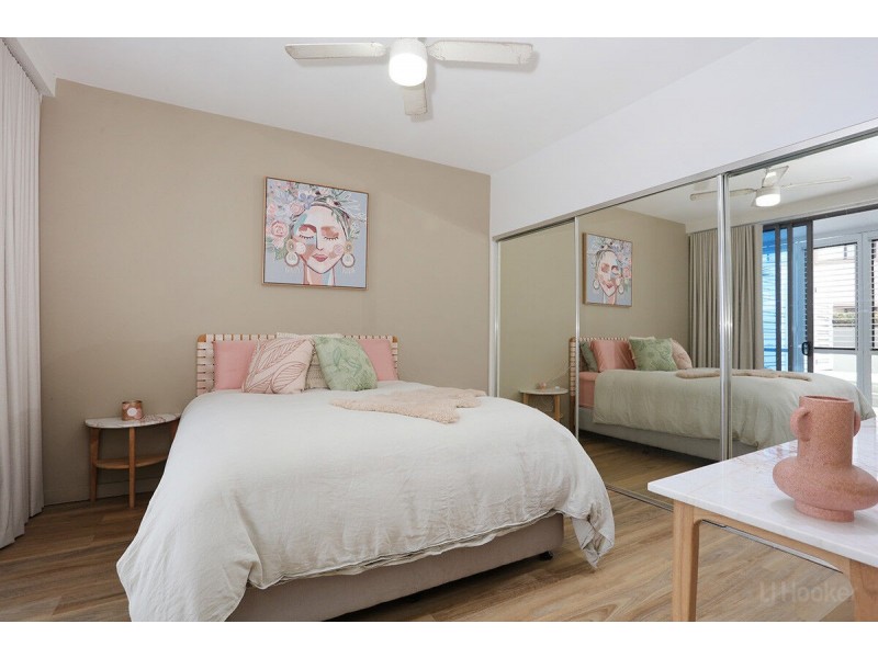 1006/438 Marine Parade, Biggera Waters QLD 4216