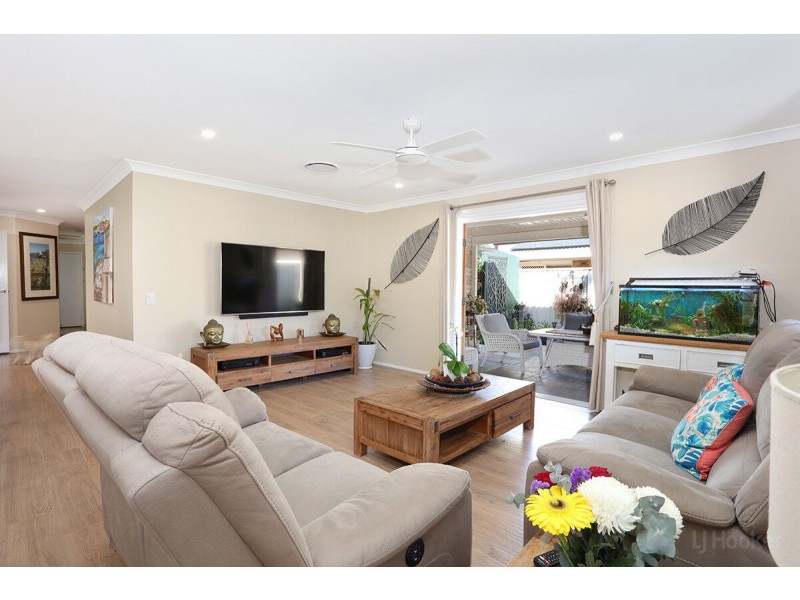 27 Numbat Court, Coombabah QLD 4216