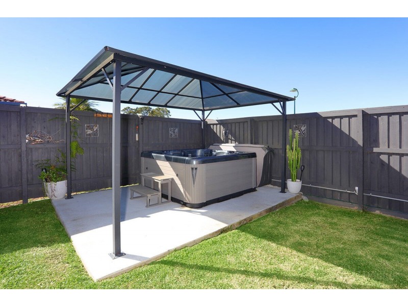 27 Numbat Court, Coombabah QLD 4216