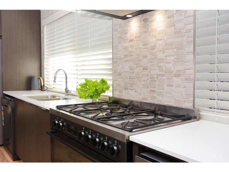 27 Numbat Court, Coombabah QLD 4216