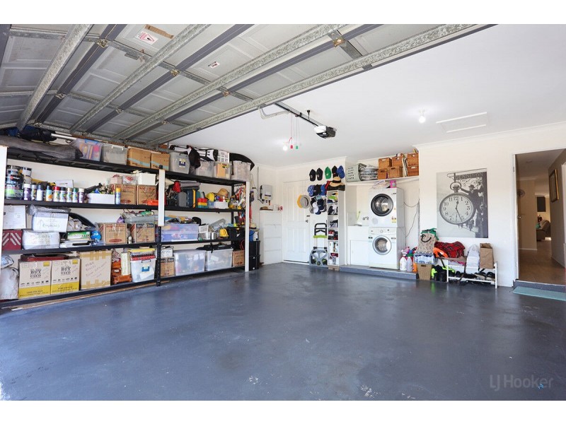 27 Numbat Court, Coombabah QLD 4216