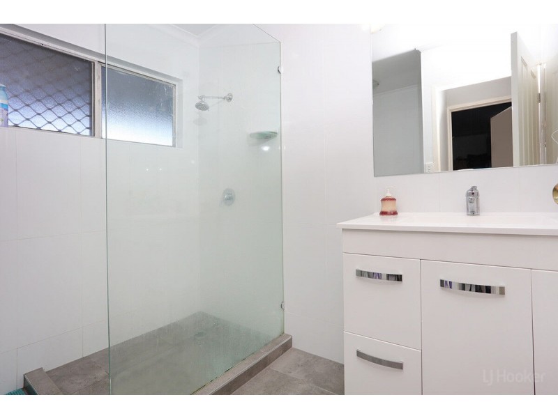 318 Oxley Drive, Coombabah QLD 4216