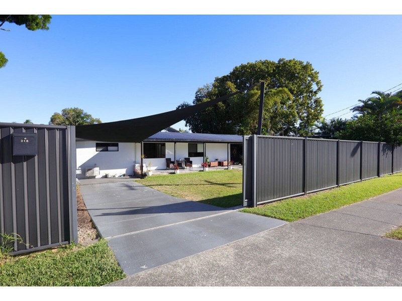 318 Oxley Drive, Coombabah QLD 4216
