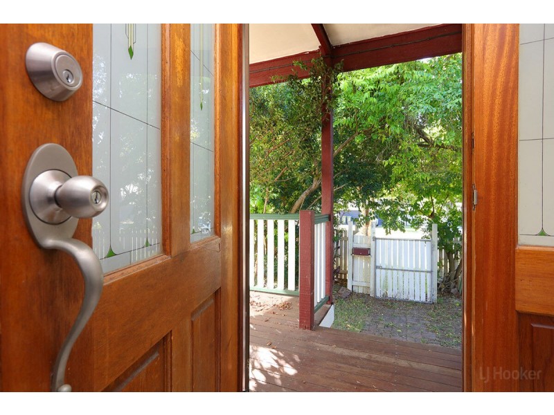 69 Bernecker Street, Carina QLD 4152