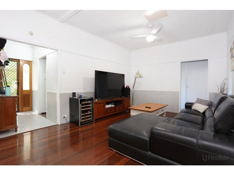 69 Bernecker Street, Carina QLD 4152