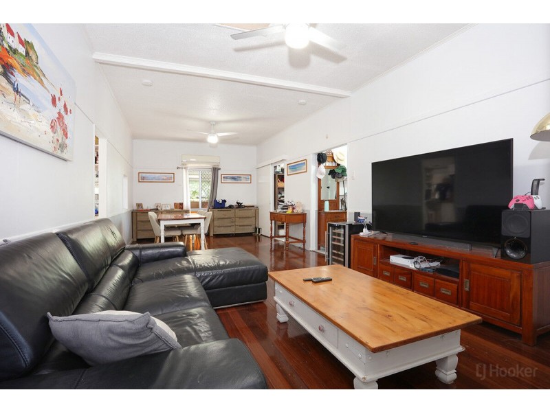 69 Bernecker Street, Carina QLD 4152