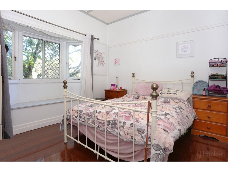 69 Bernecker Street, Carina QLD 4152