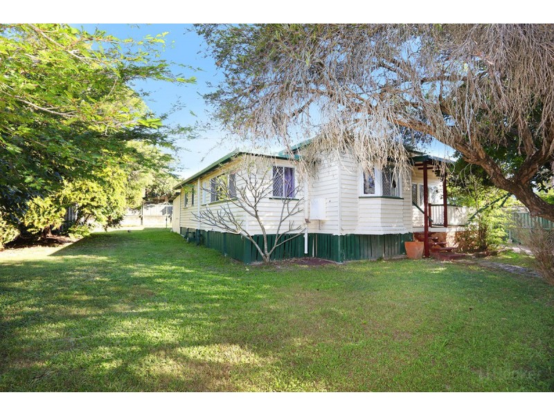 69 Bernecker Street, Carina QLD 4152