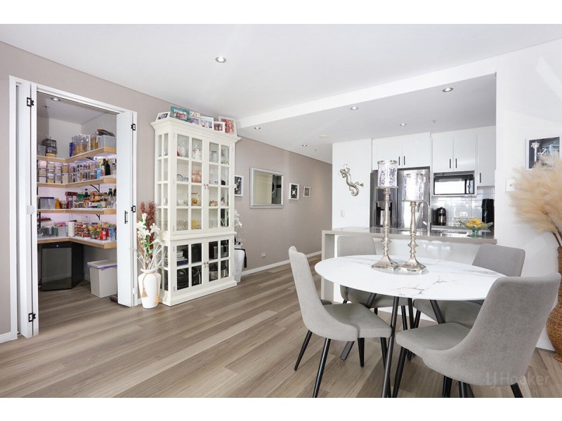 1811/2 Aqua Street, Southport QLD 4215