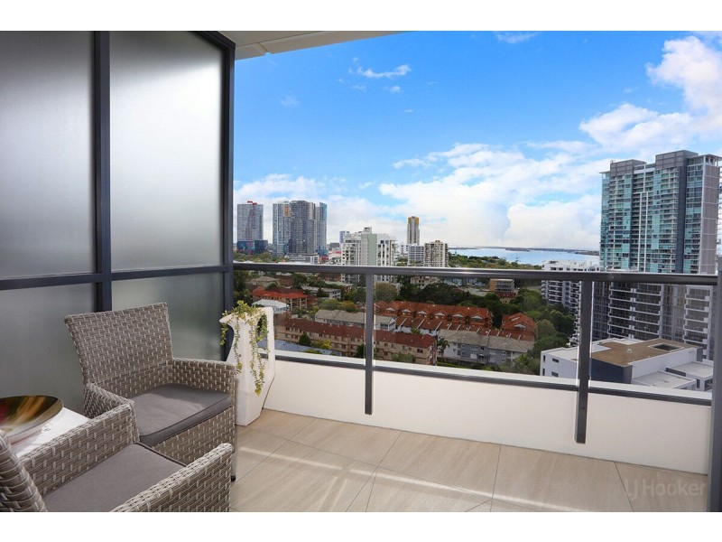 1811/2 Aqua Street, Southport QLD 4215