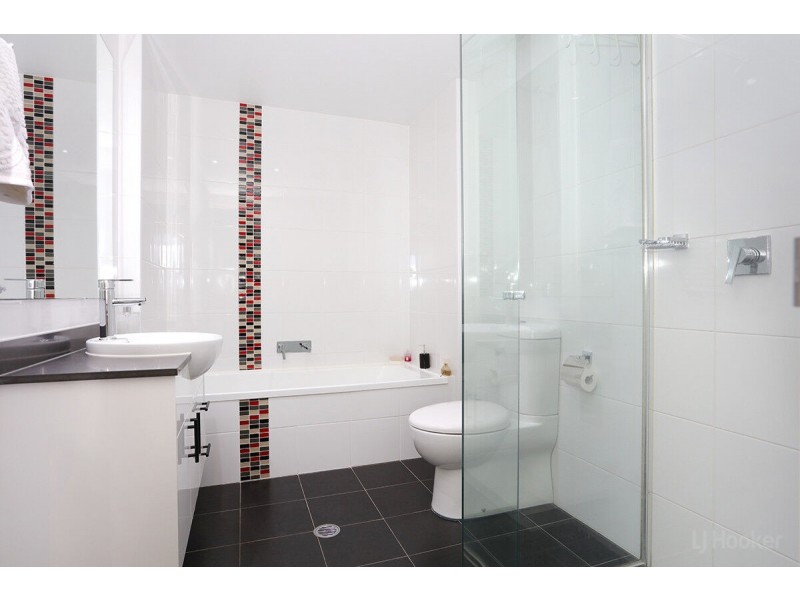 1811/2 Aqua Street, Southport QLD 4215