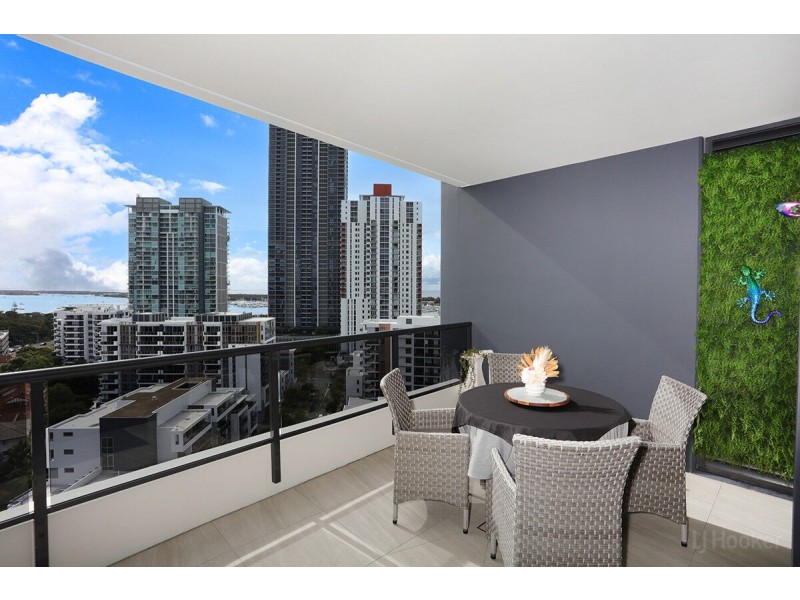 1811/2 Aqua Street, Southport QLD 4215