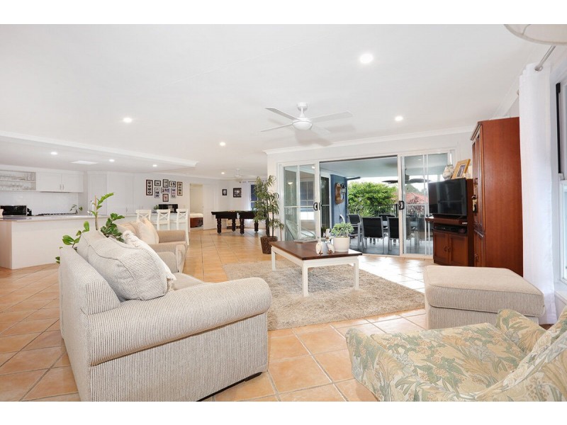 29 Monterey Keys Drive, Helensvale QLD 4212