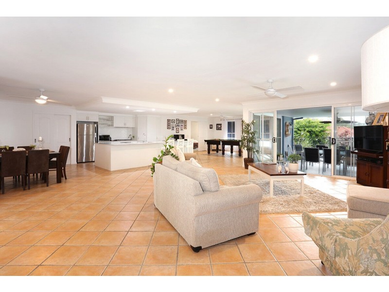 29 Monterey Keys Drive, Helensvale QLD 4212