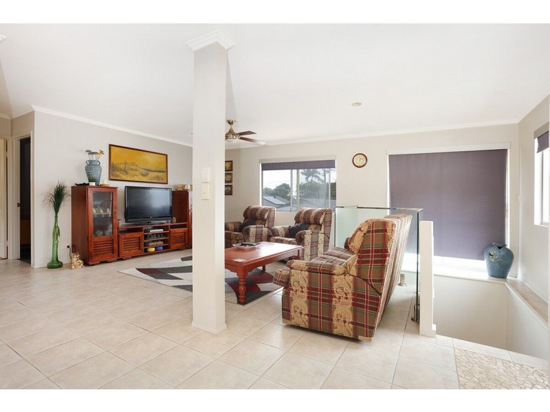 51 Nalkari Street, Coombabah QLD 4216