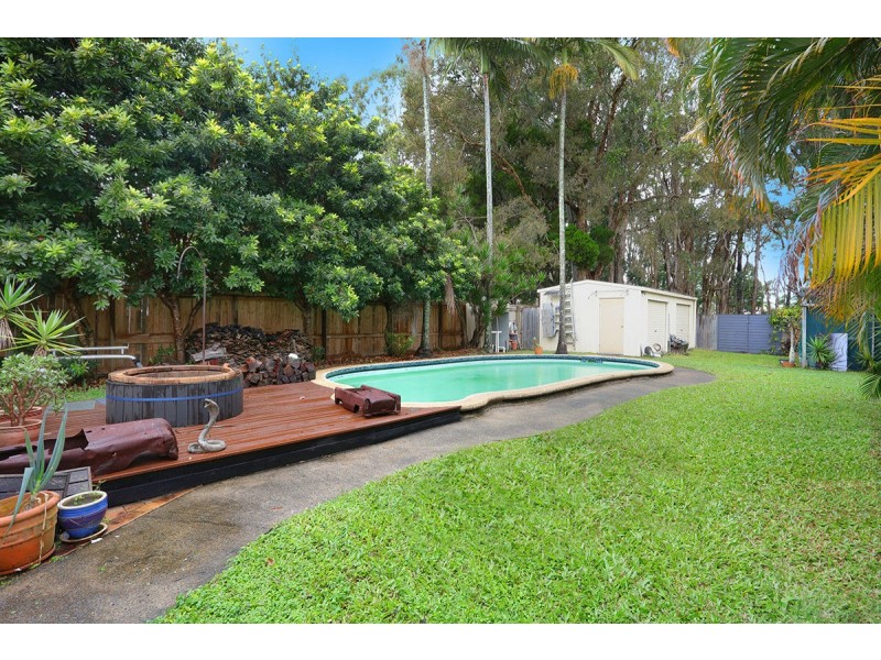 51 Nalkari Street, Coombabah QLD 4216