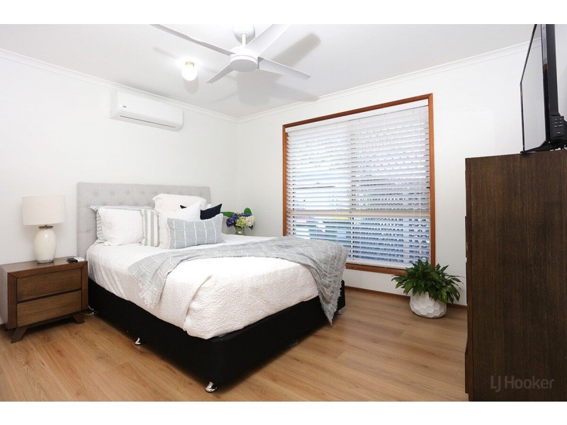 1/12 Robin Joy Close, Labrador QLD 4215